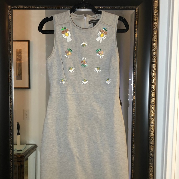 Banana Republic - Sleeveless Knit Pineapple Dress - Picture 2 of 5